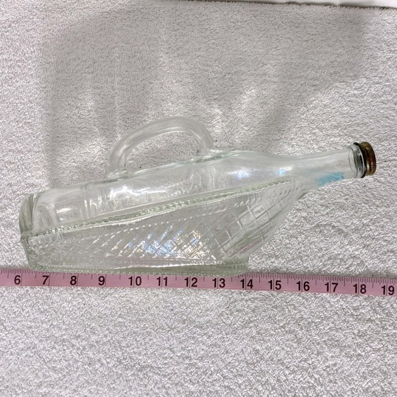 Vintage Unique Clear Glass Ship Decanter Bottle W Lid - Picture 8 of 16